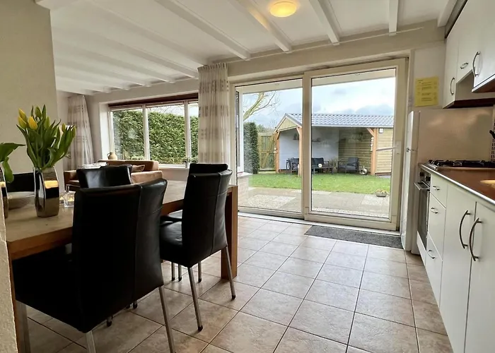 Feriehus Detached With Garden *